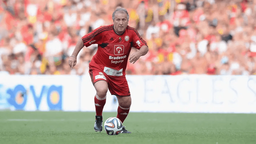 Leilão do embaixador Zico, o embaixador Doe Gols, é o maior sucesso!